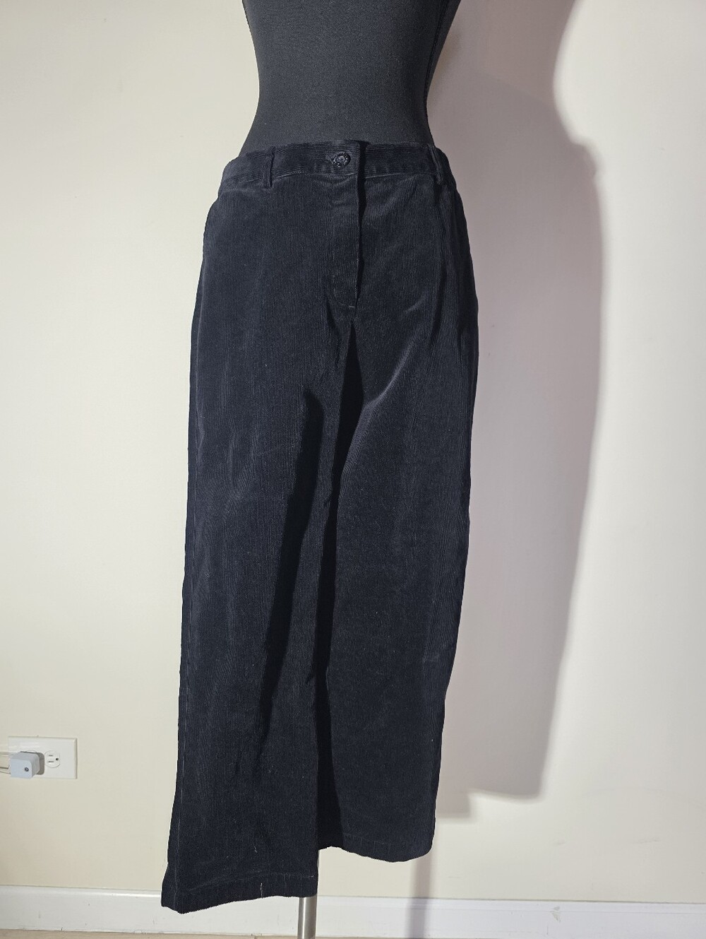 L.L. Bean Women's Black Corduroy Wide-Leg Pants (Size 10)